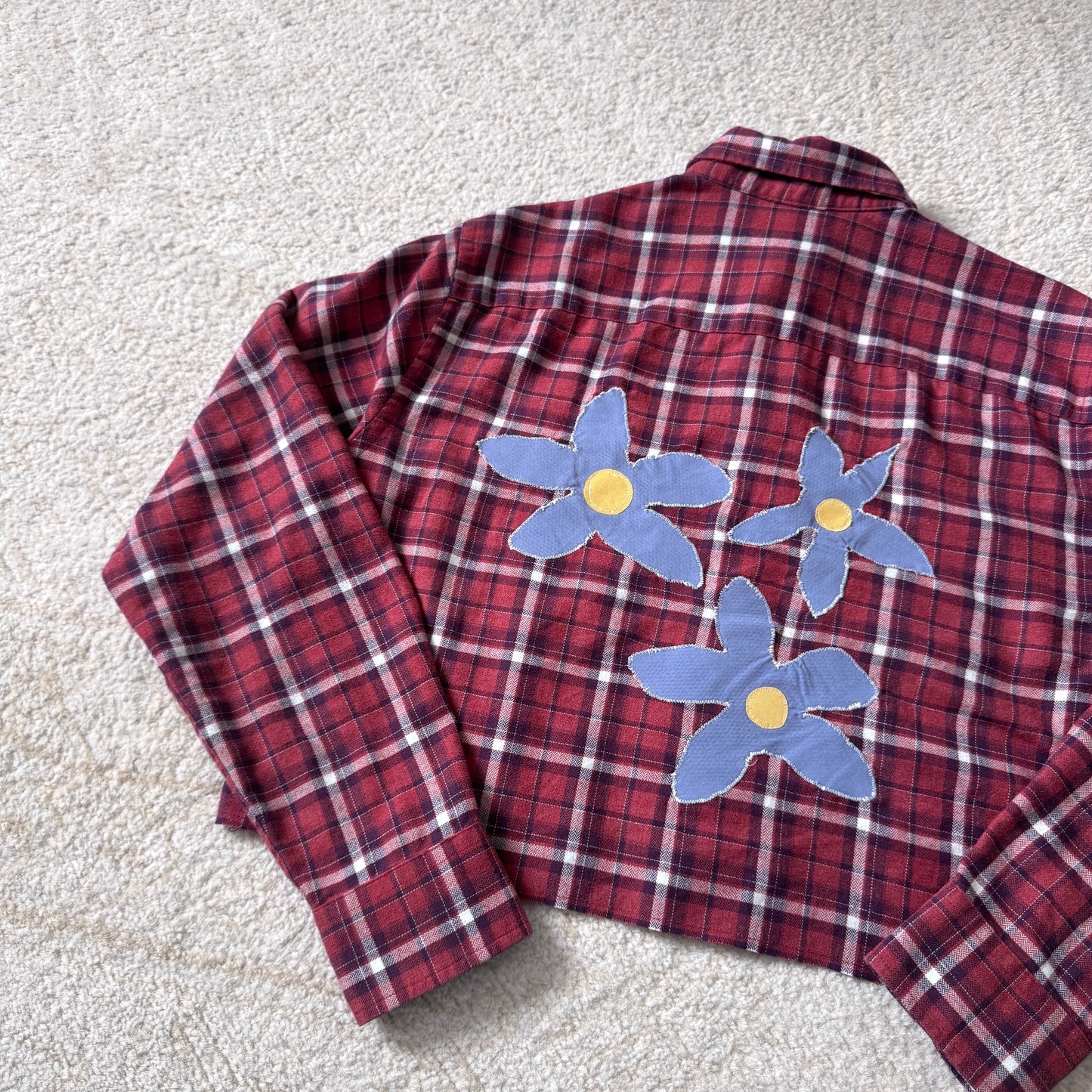 scrap button down - daisies